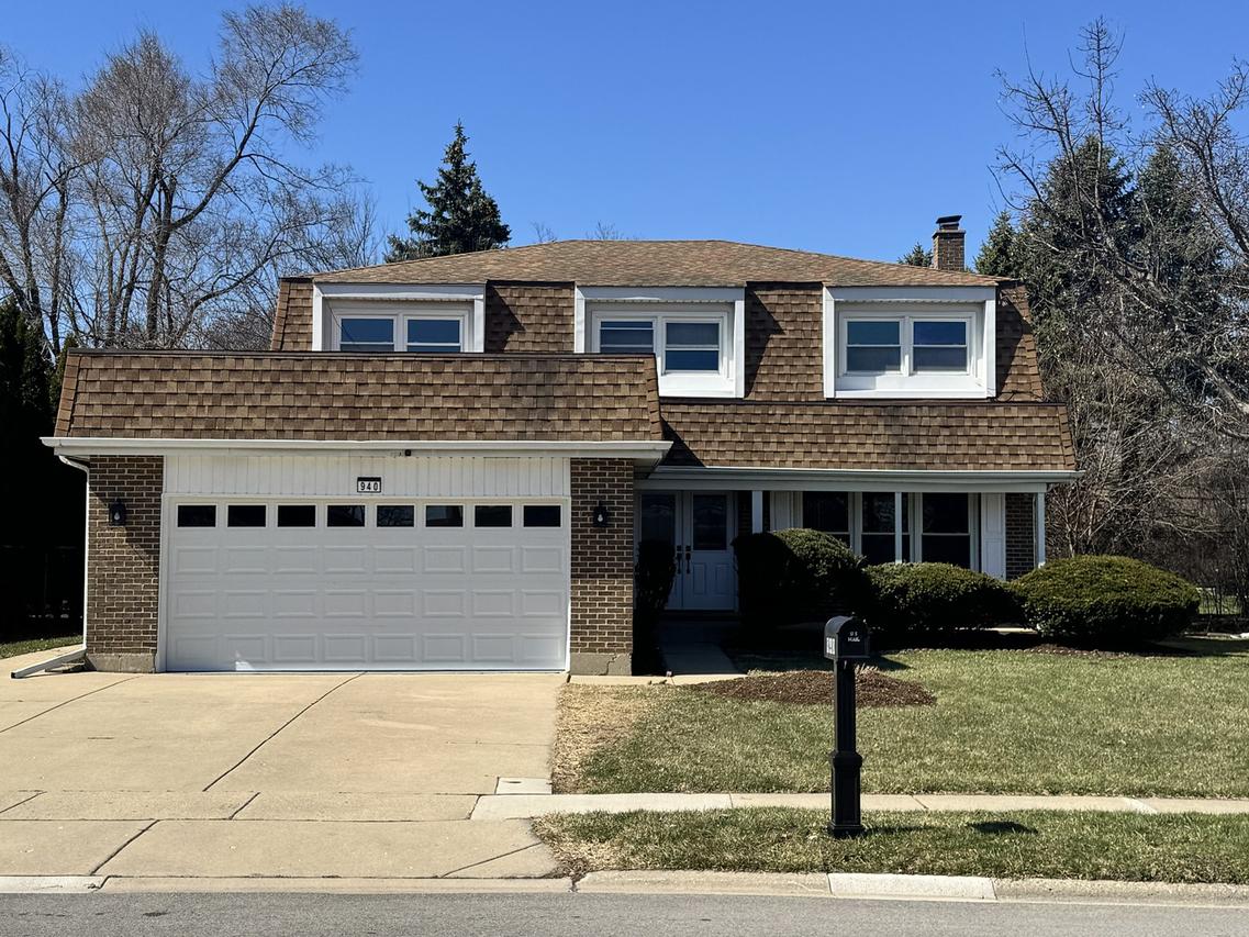 940 Tanglewood Dr., Wheeling, IL 60090