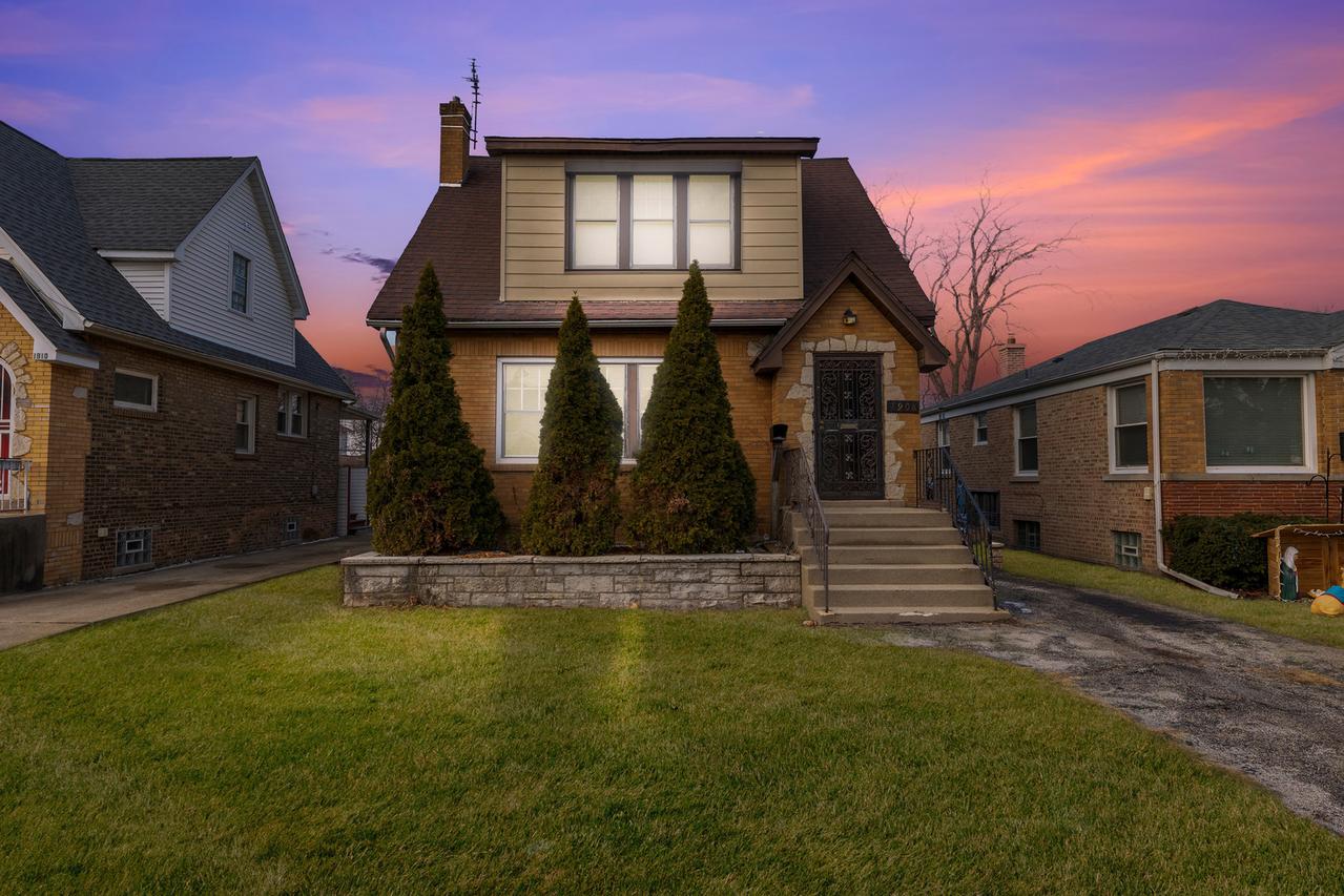 1908 S 23rd Ave., Maywood, IL 60153