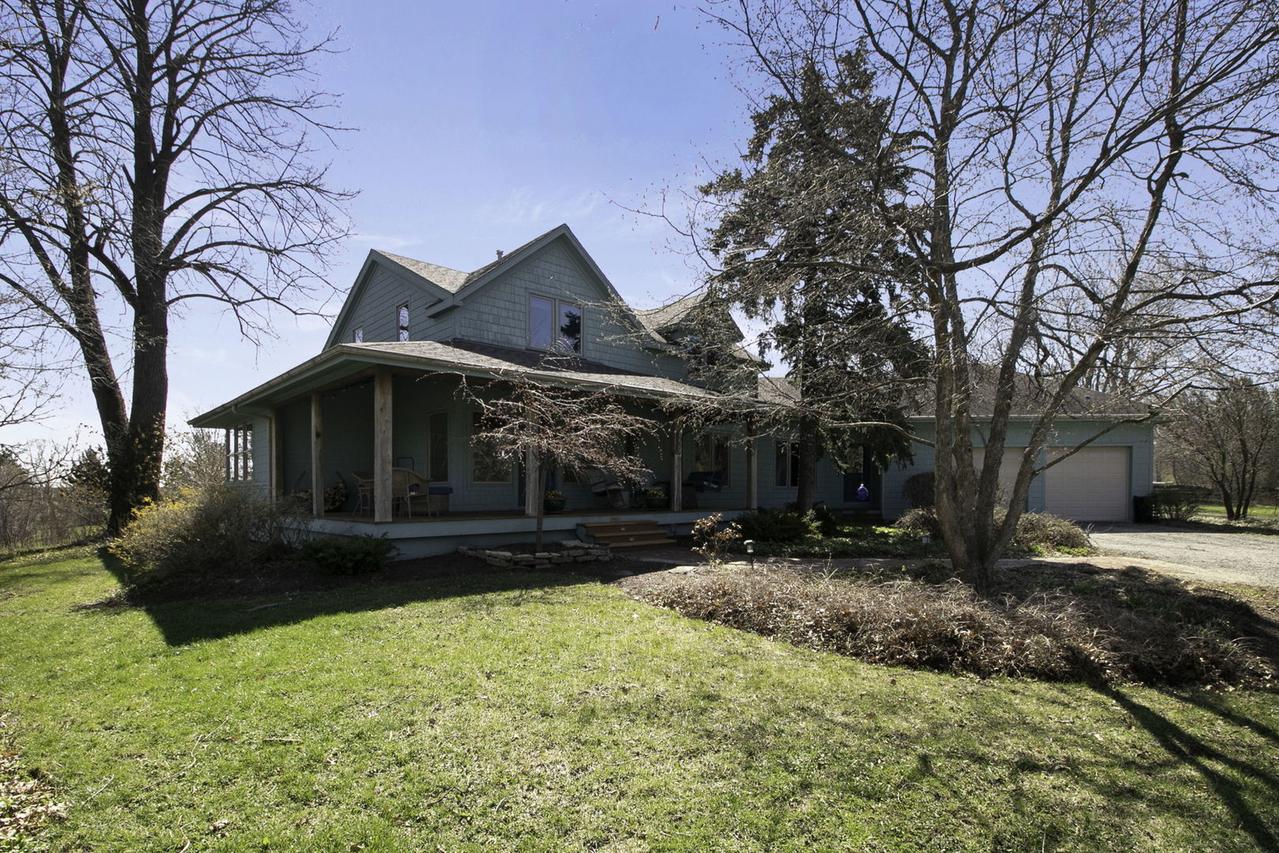 859 Old Kirk Rd., Geneva, IL 60134