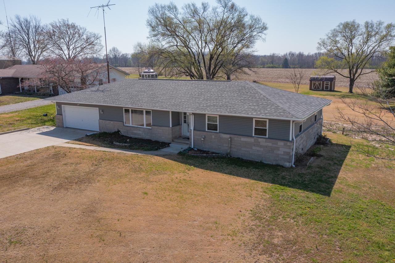 130 Greenview Rd., Centralia, IL 62801