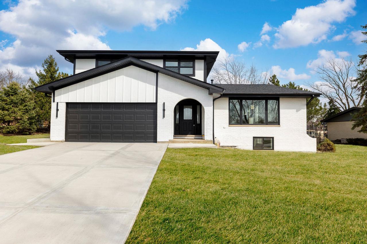 249 Johnson Ave., Frankfort, IL 60423