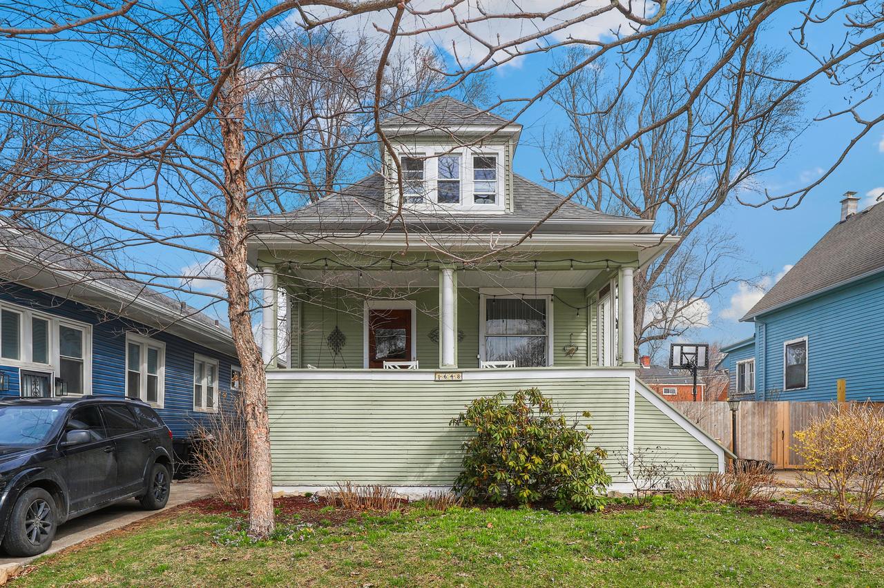 1648 W 100th St., Chicago, IL 60643