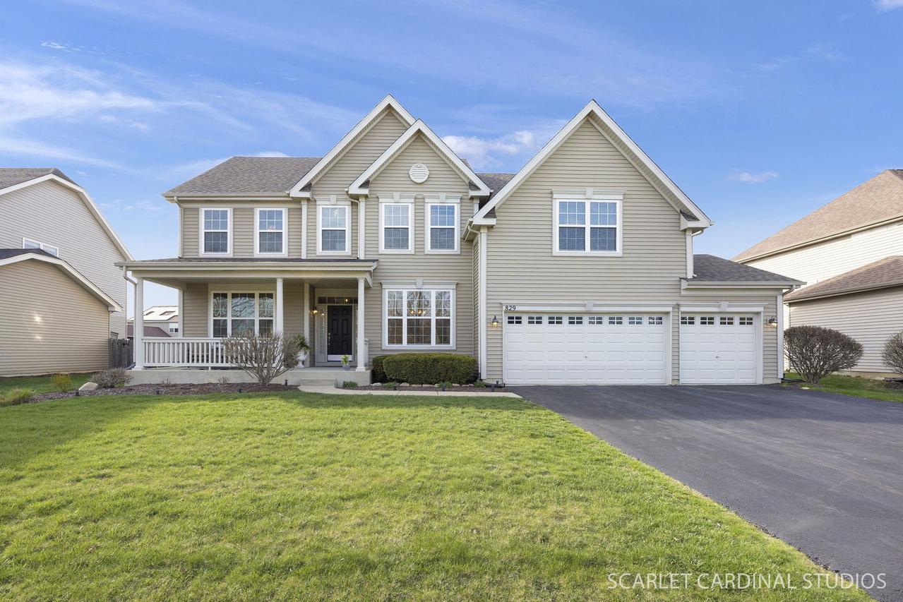 829 Preston Ln., Oswego, IL 60543
