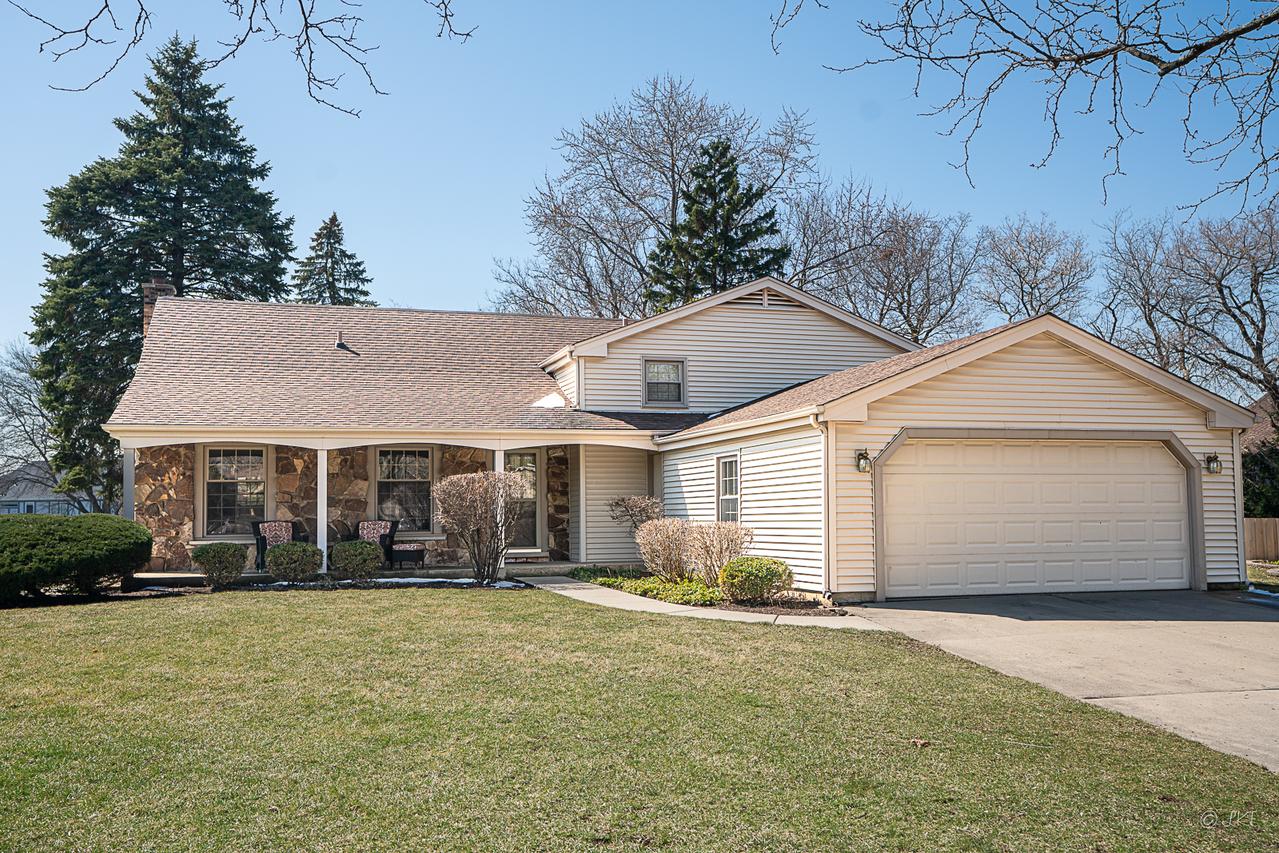 1123 Juniper Pkwy., Libertyville, IL 60048