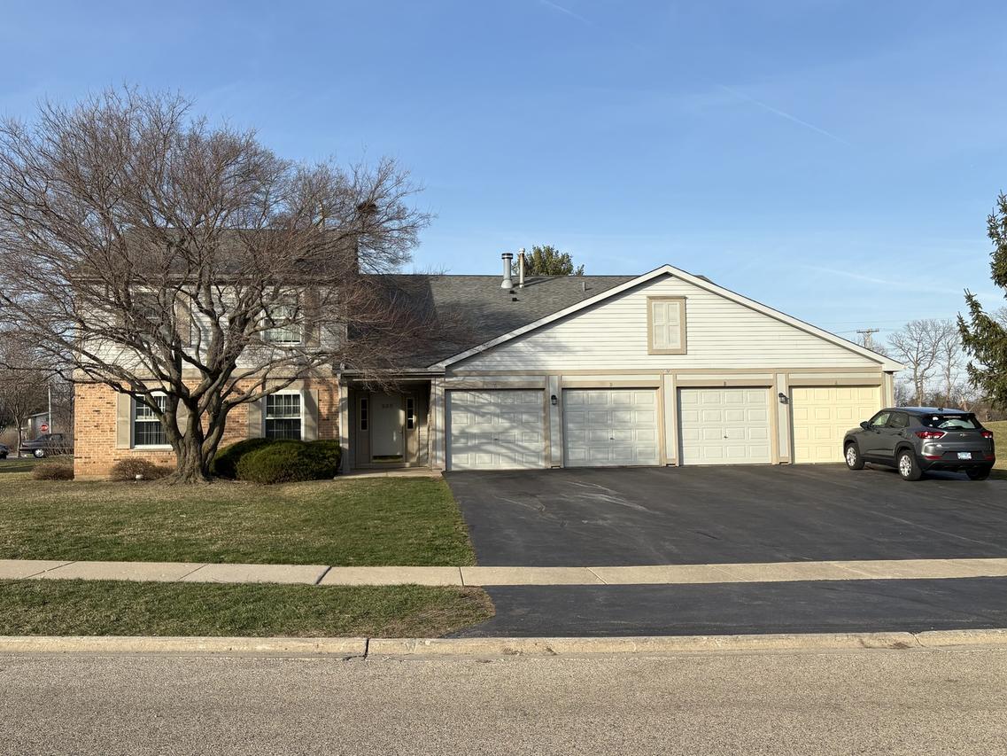 230 Crestview Dr. #C, Wauconda, IL 60084