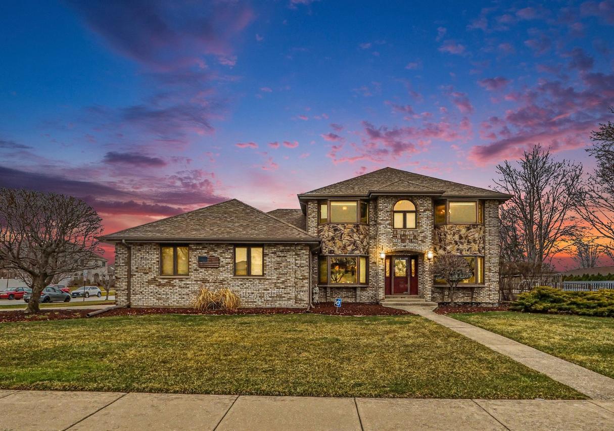 8990 W 175th St., Tinley Park, IL 60487