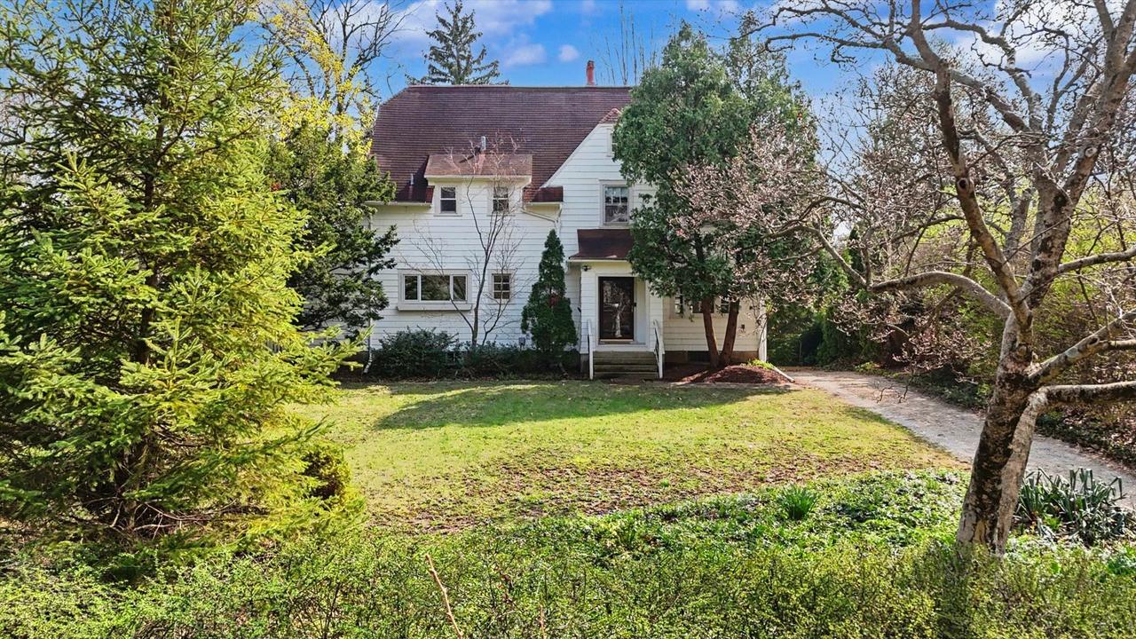 705 W Michigan Ave., Urbana, IL 61801