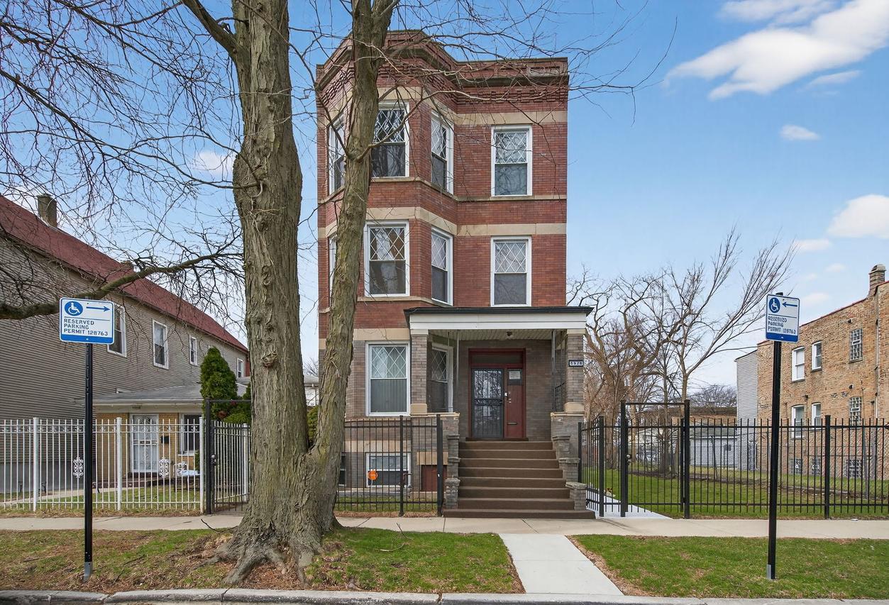 5526 S Aberdeen St., Chicago, IL 60621