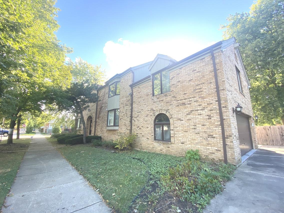 4956 S Campbell Ave., Chicago, IL 60632