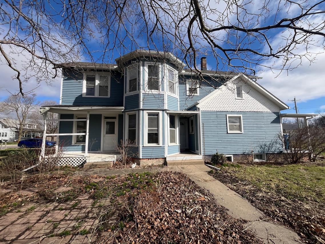 100 N Jackson St., Flanagan, IL 61740