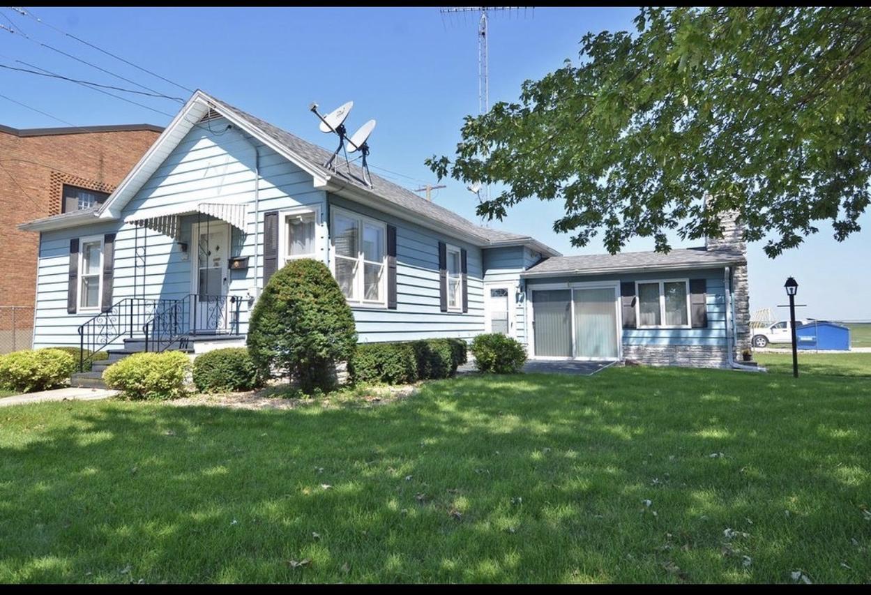 320 W Main St., Grand Ridge, IL 61325