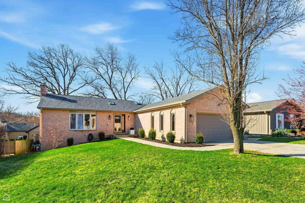 9101 Windsor Dr., Palos Hills, IL 60465