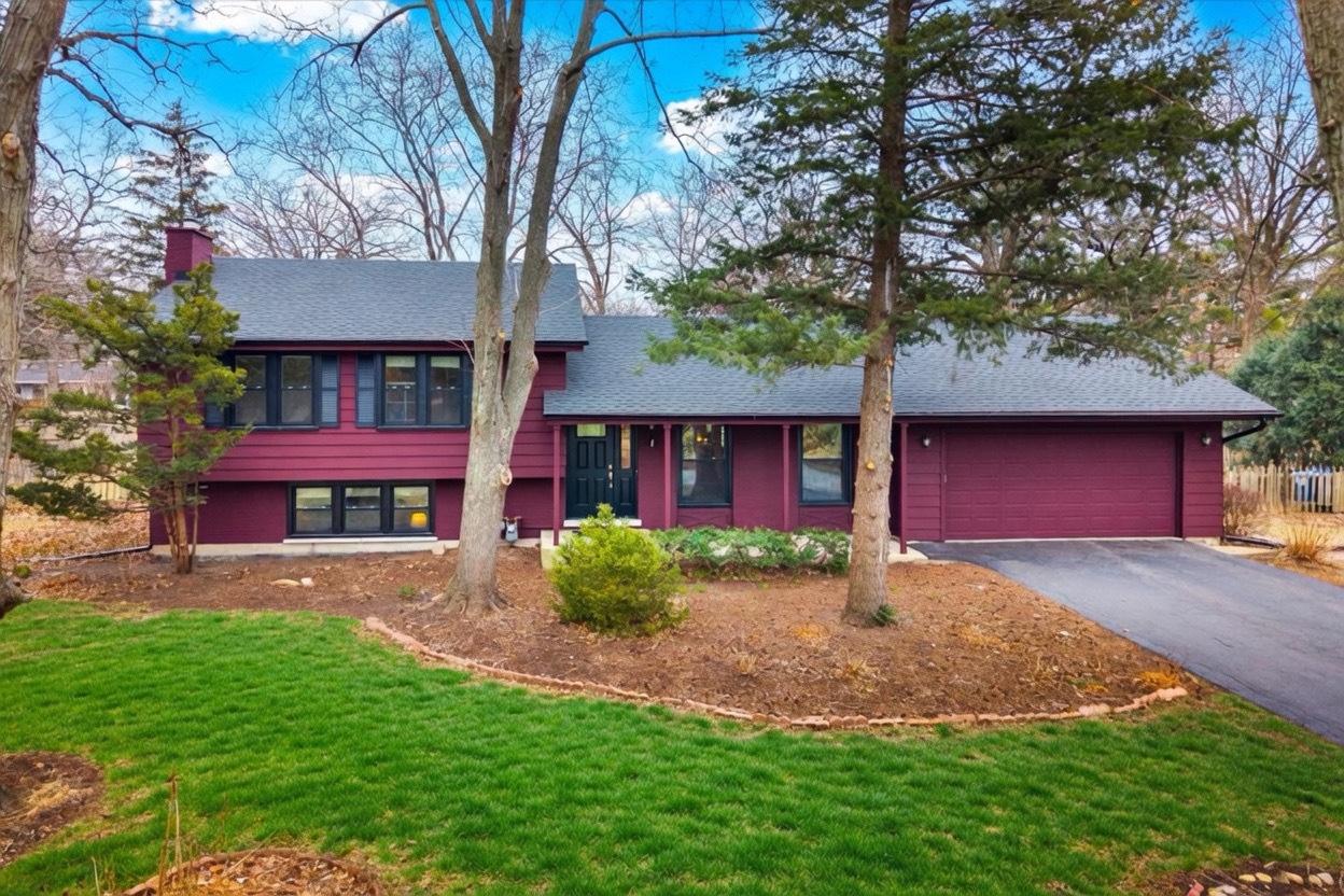 8S295 College Rd., Naperville, IL 60540