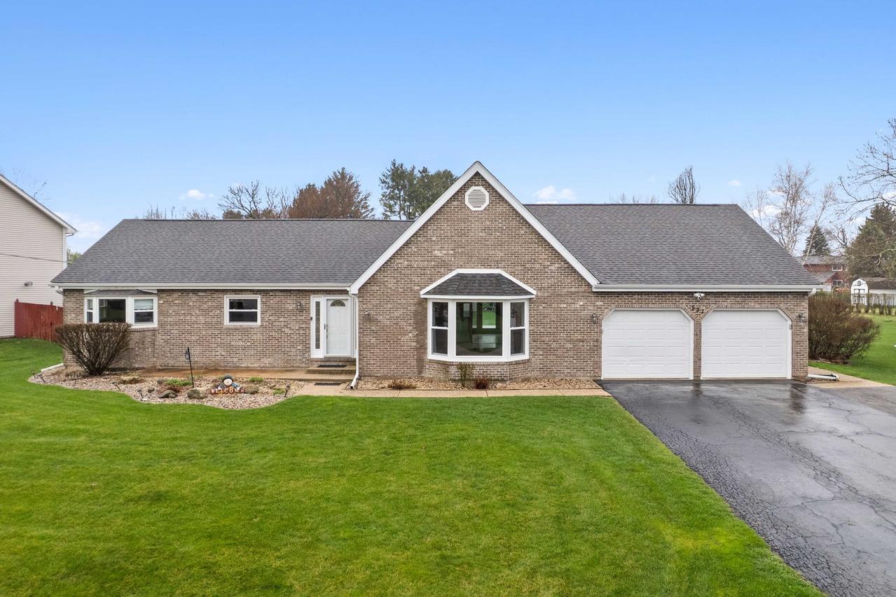 537 Erma Dr., Lake Holiday, IL 60552