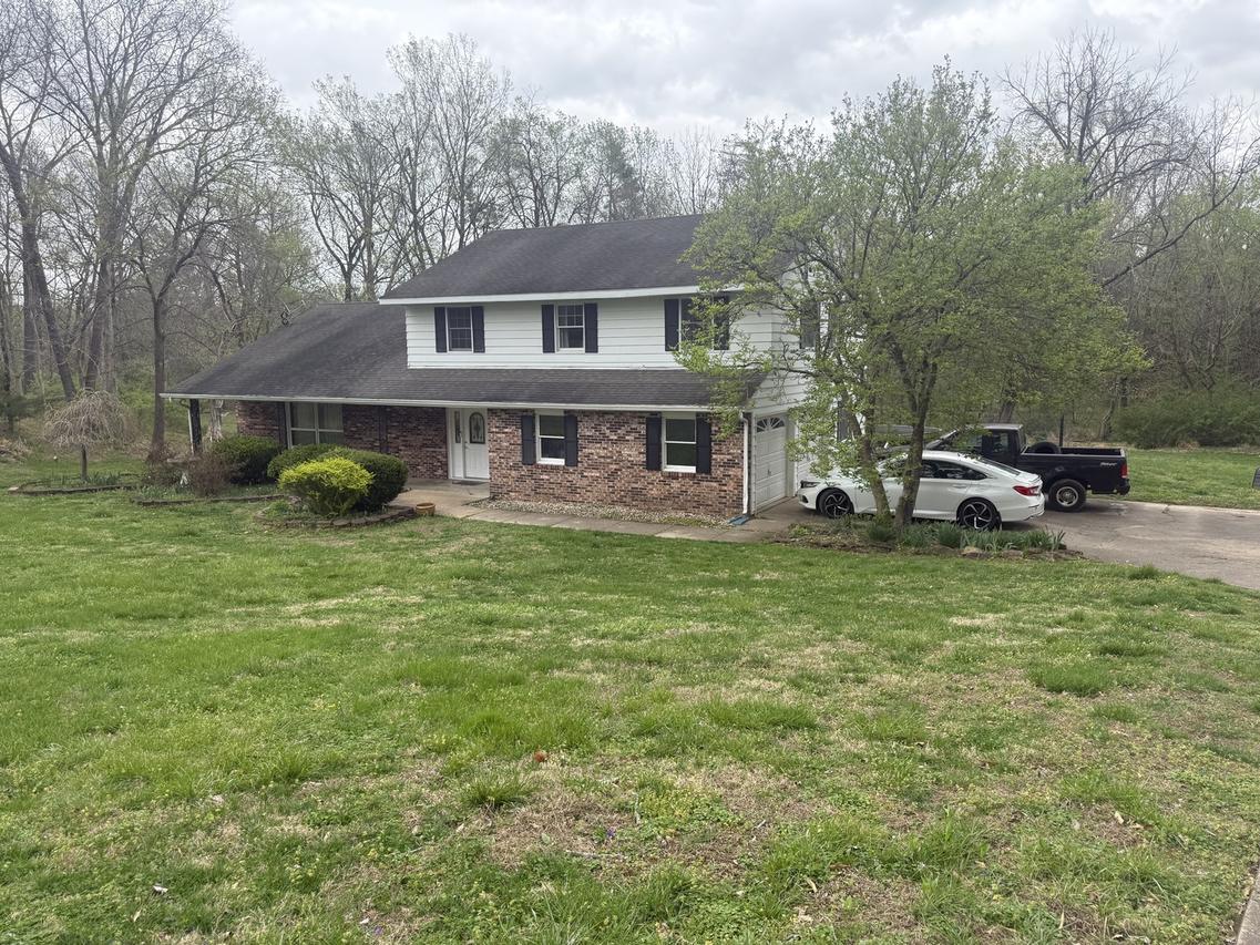 261 High Forest Dr., Carbondale, IL 62903