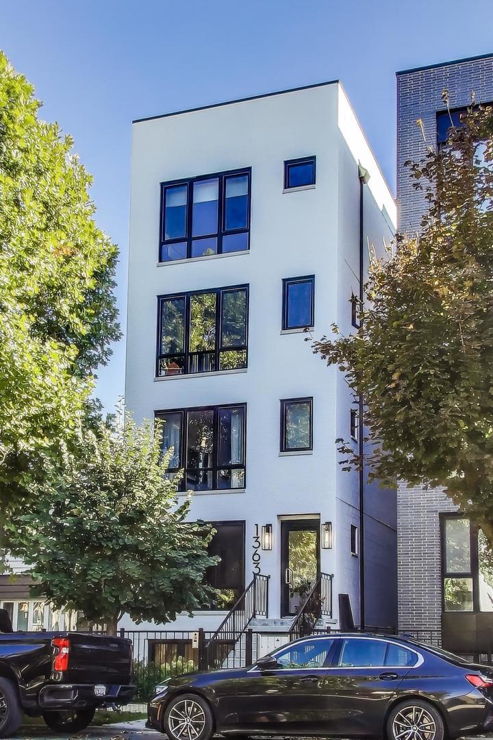 1363 W Hubbard St. #1, Chicago, IL 60642