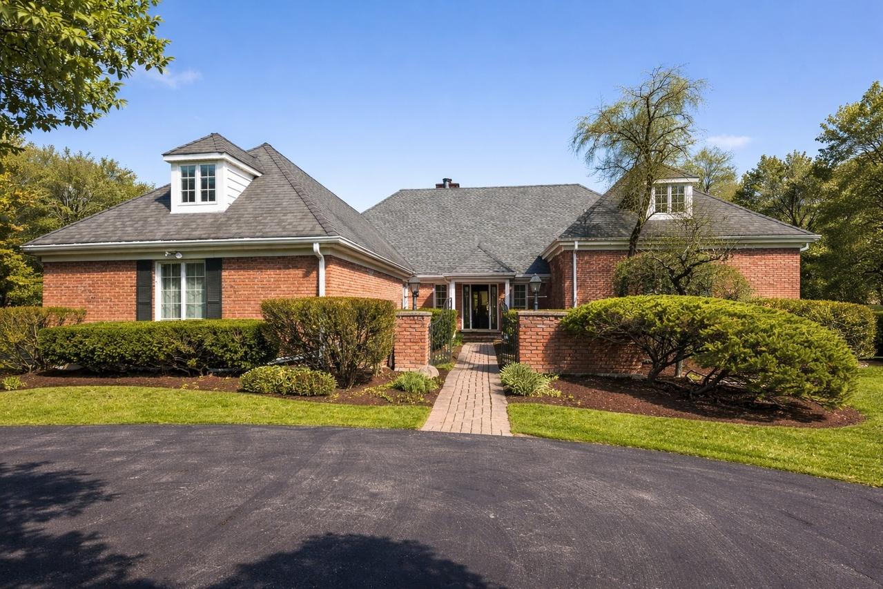 1620 Pheasant Tr., Inverness, IL 60067