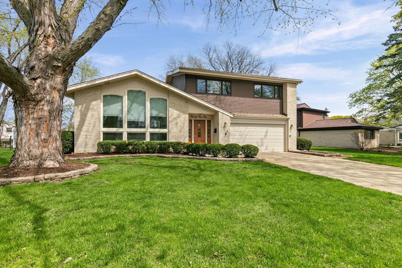 [Address Hidden by Seller], Arlington Heights, IL 60004
