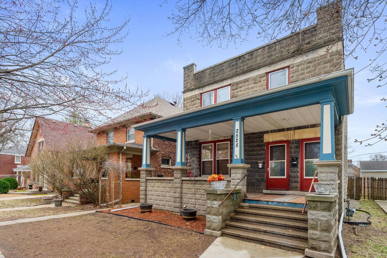 2525 York St., Blue Island, IL 60406