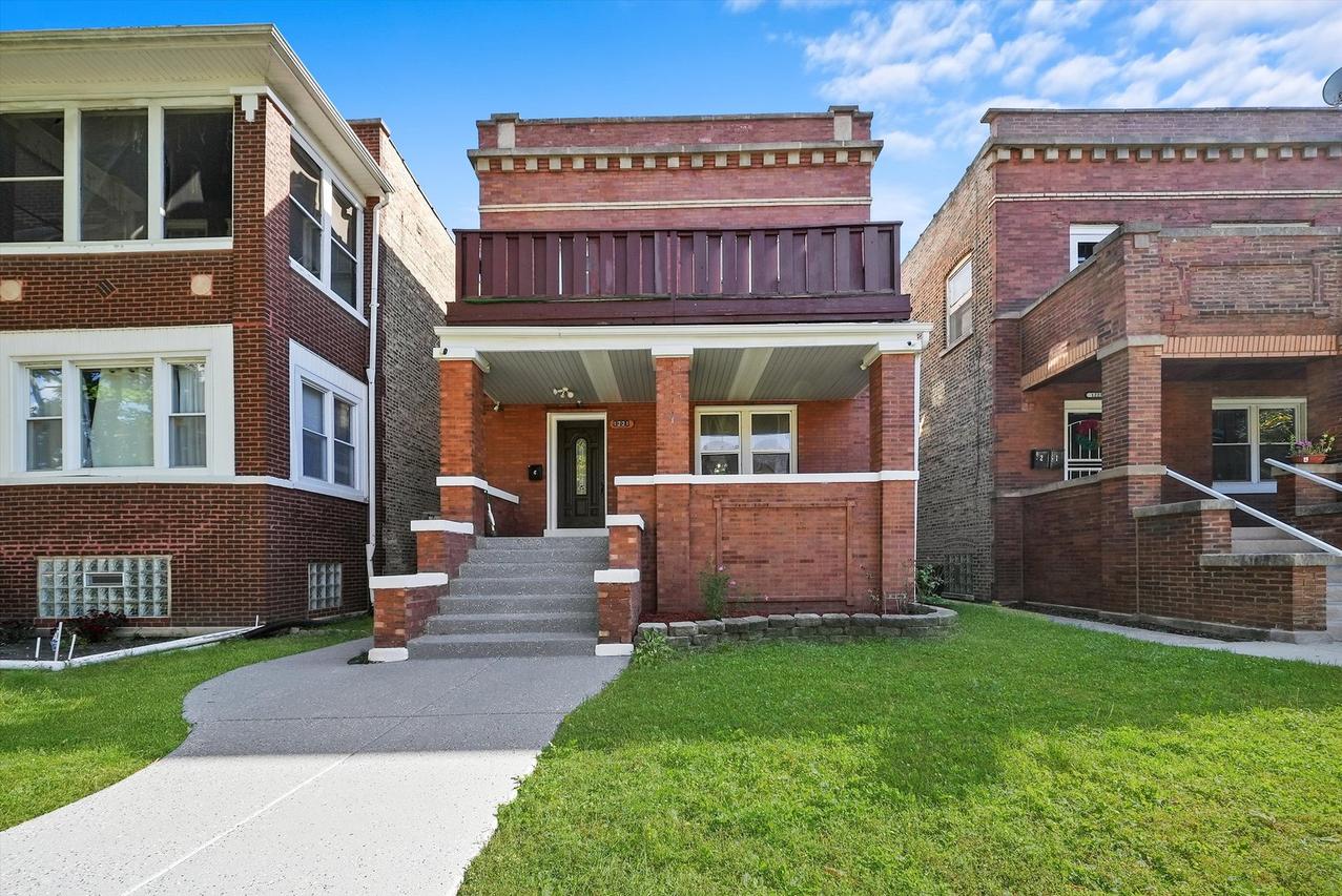 1221 S Austin Blvd., Cicero, IL 60804