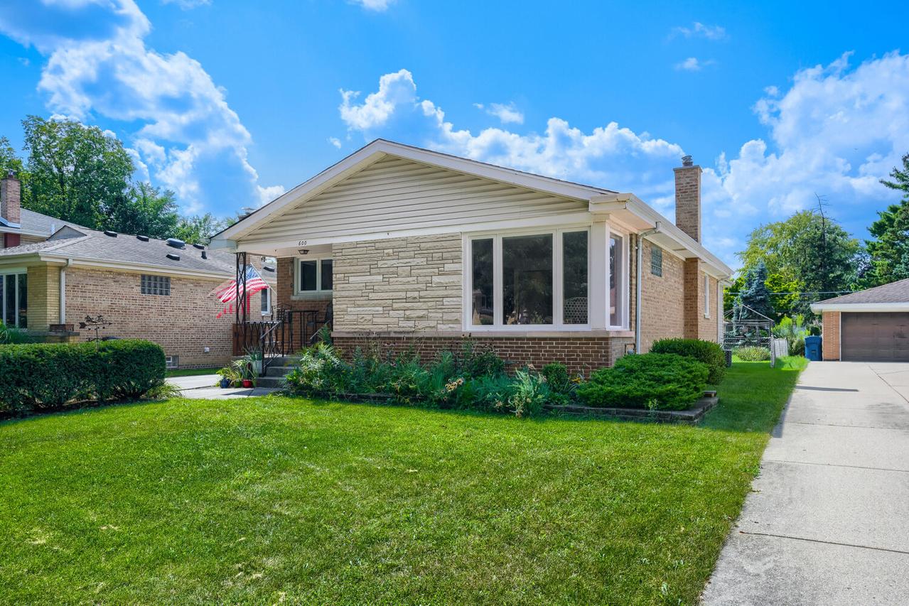 600 Willow St., Itasca, IL 60143