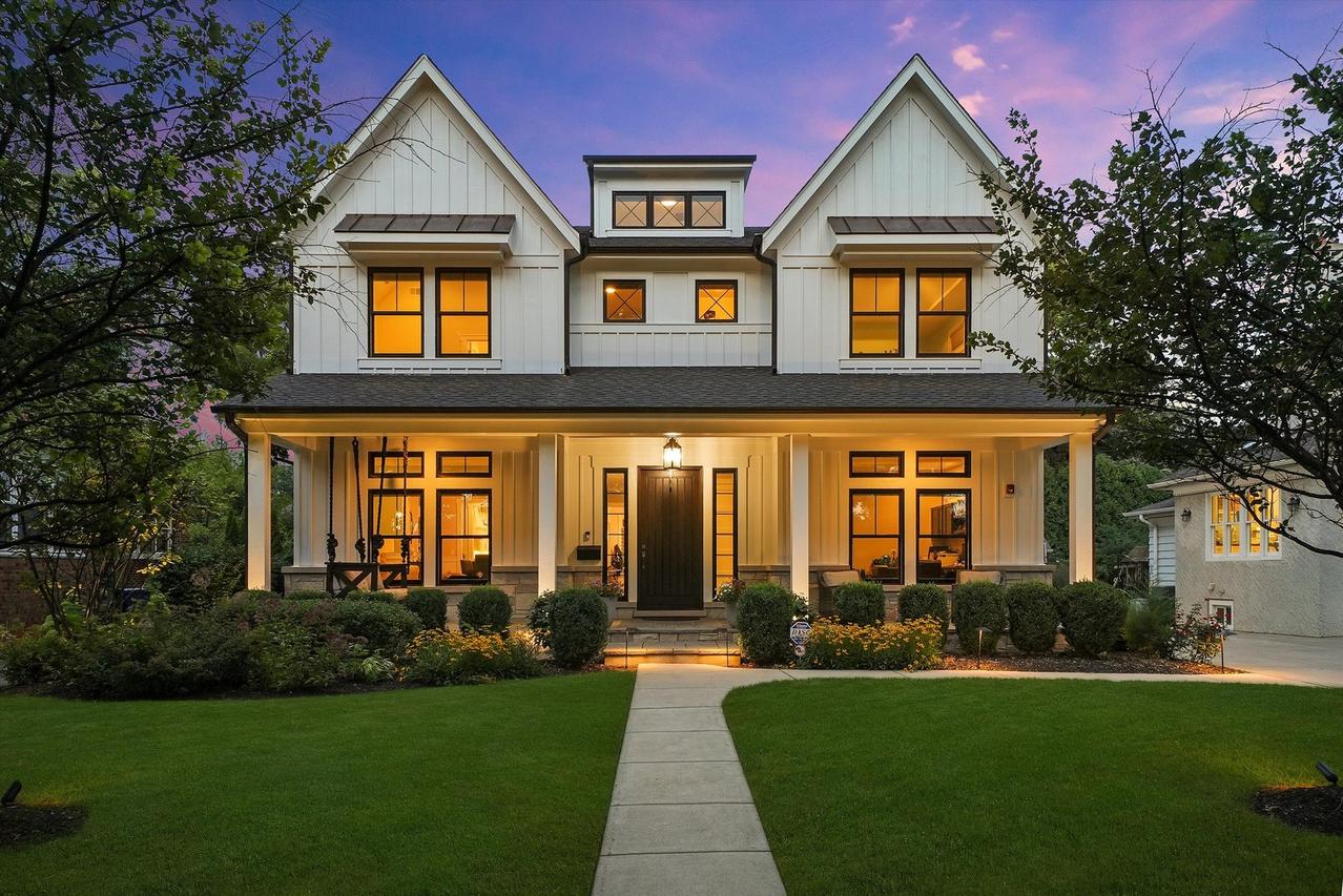 619 Jackson Ave., River Forest, IL 60305