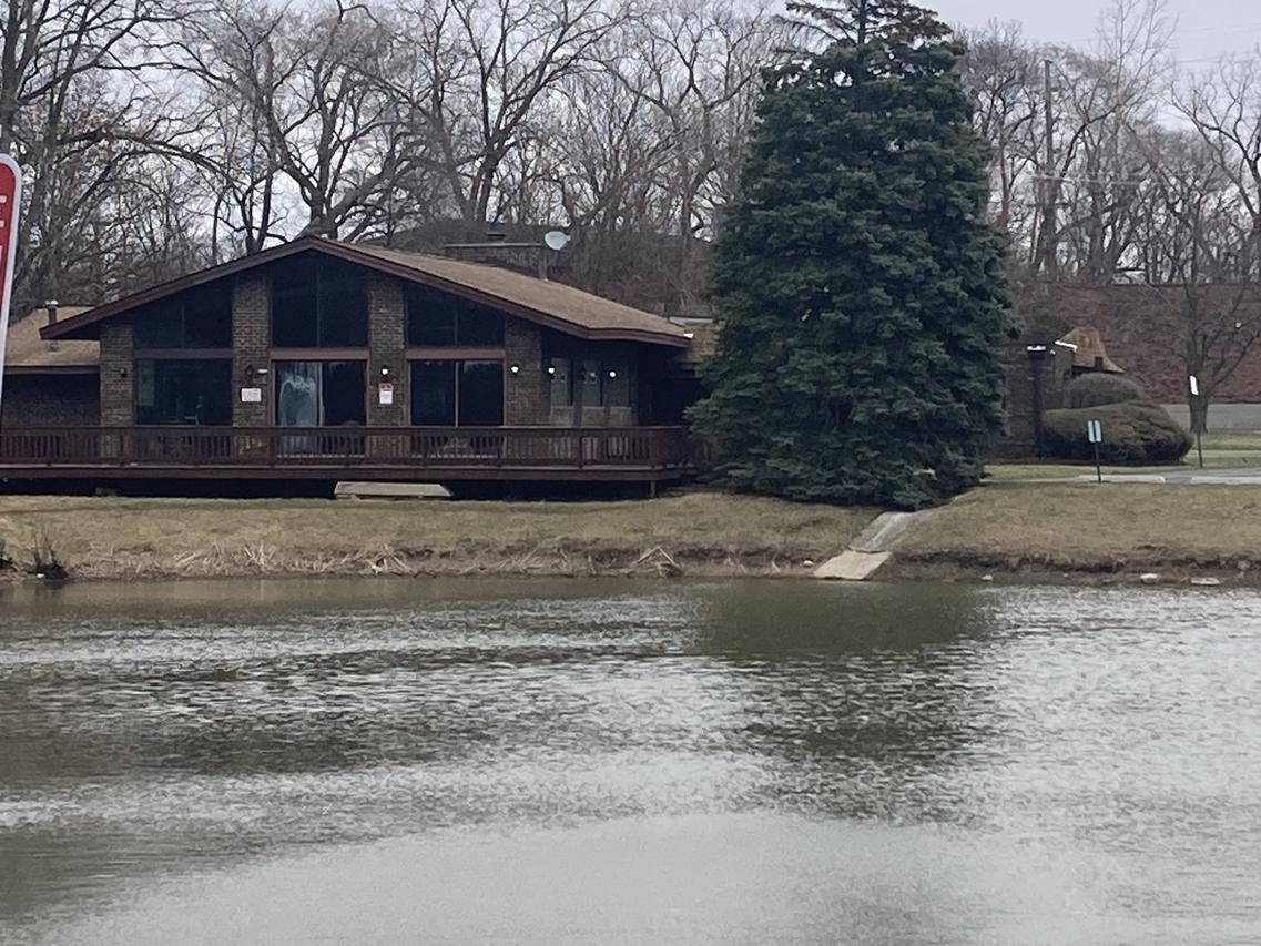 830 Elder Rd. #B413, Homewood, IL 60430