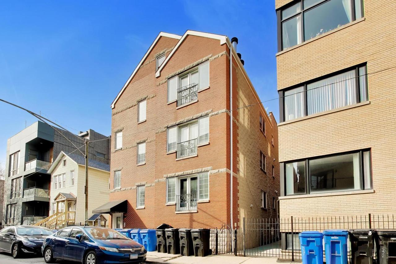 1532 W Fry St. #3, Chicago, IL 60642