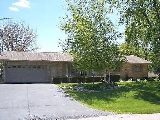 12628 Willow Ln., Genoa, IL 60135