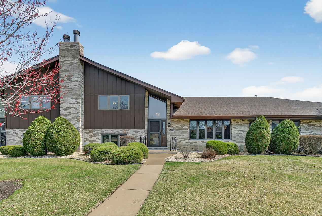 10536 Illinois Ct., Orland Park, IL 60467