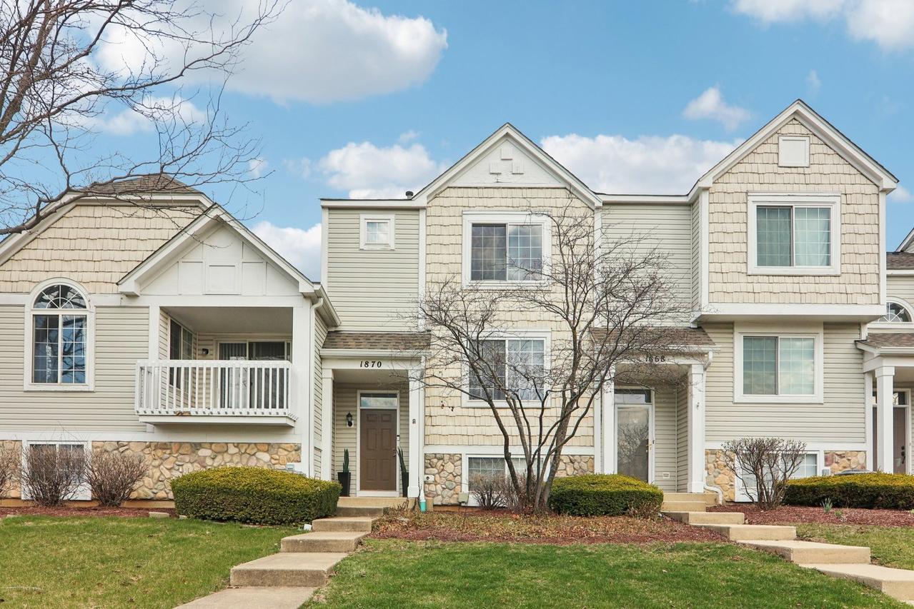 1870 Middlebury Dr., Aurora, IL 60503