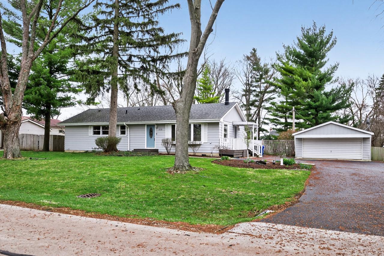 270 S Ott Ave., Glen Ellyn, IL 60137