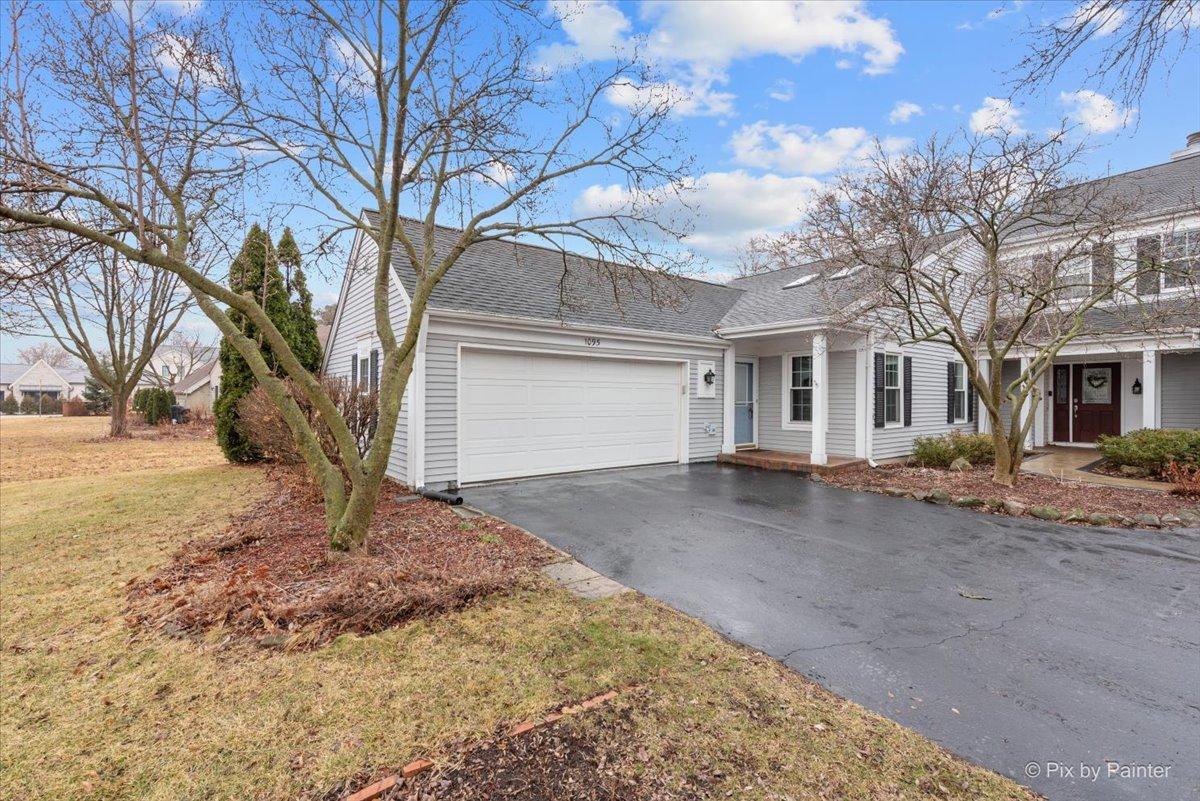 1095 Devonshire Ave., Naperville, IL 60540