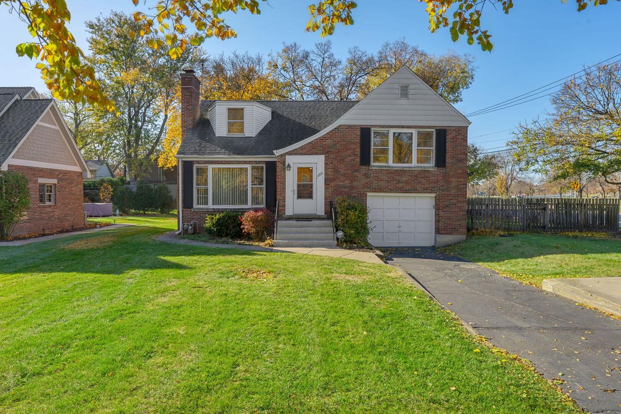 4700 Central Ave., Western Springs, IL 60558