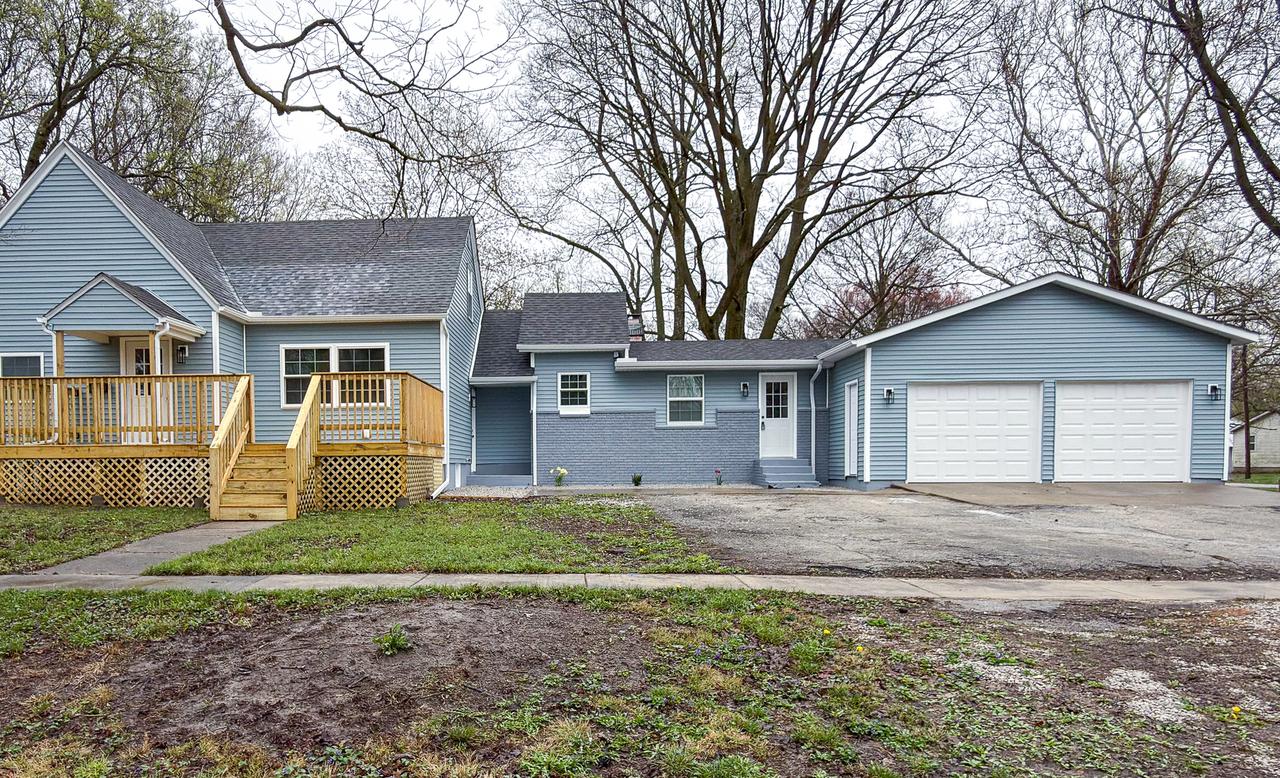 103 W 2nd St., Broadlands, IL 61816