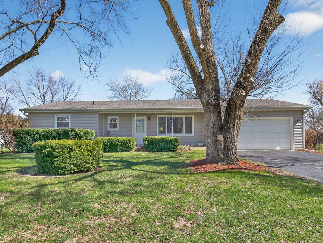 475 N 4th Ave., Coal City, IL 60416