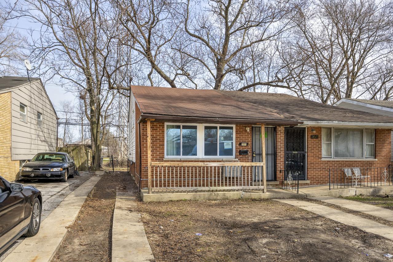 11641 S Peoria St., Chicago, IL 60643