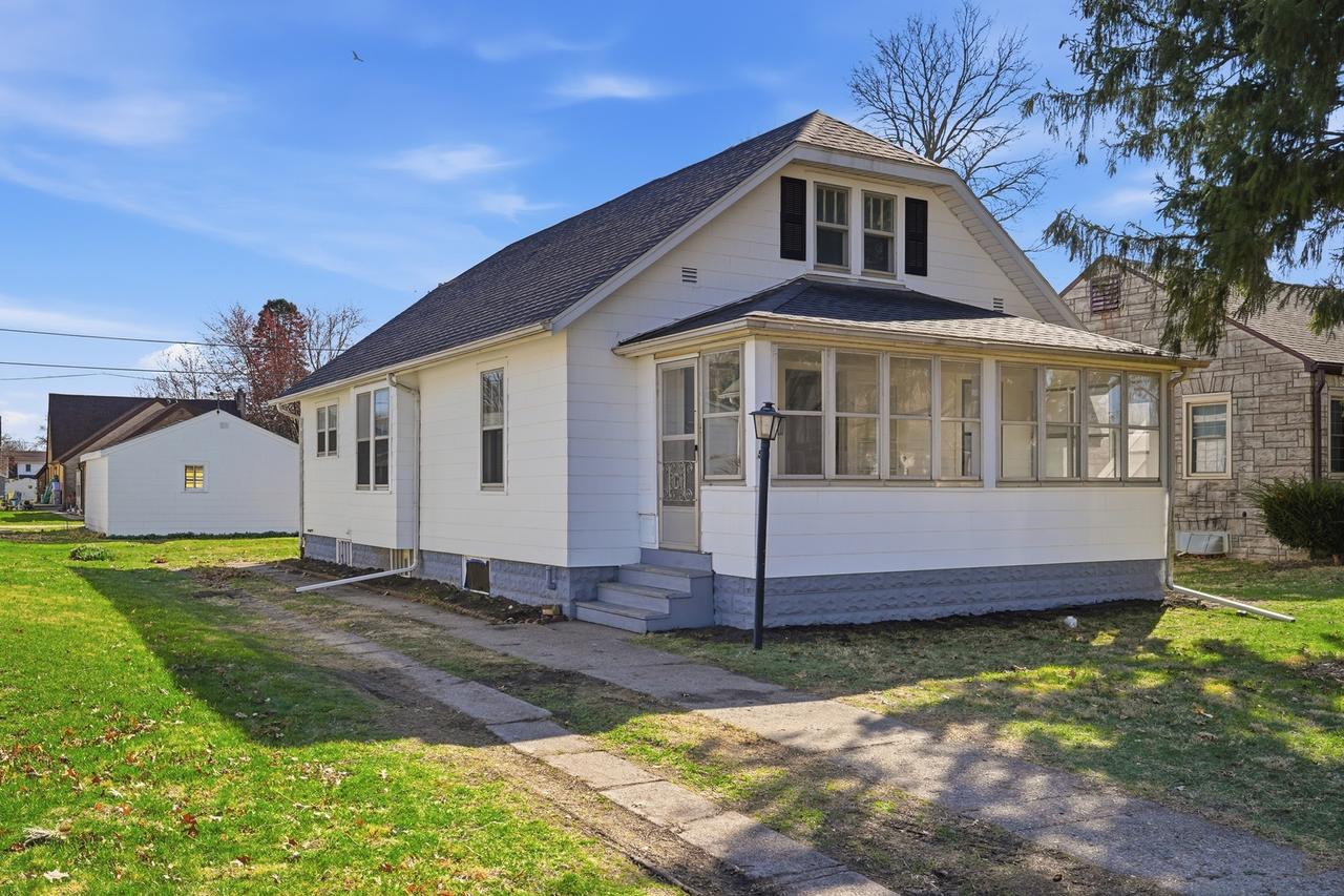 507 W 12th St., Sterling, IL 61081