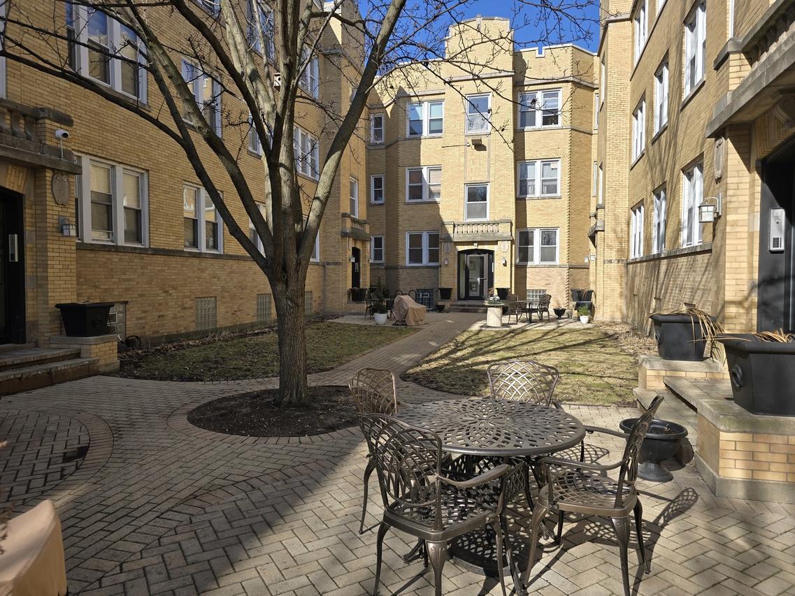 [Address Hidden by Seller], Chicago, IL 60626