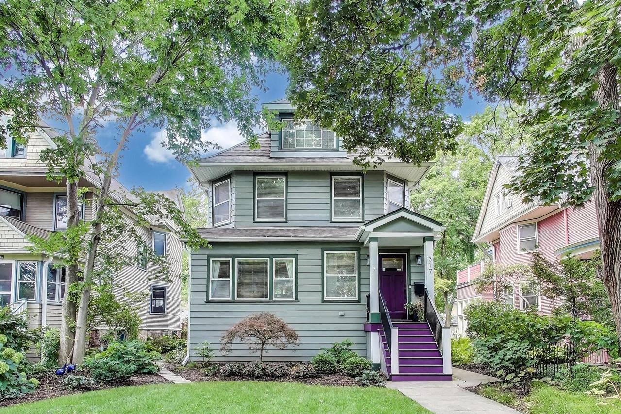 317 N Cuyler Ave., Oak Park, IL 60302