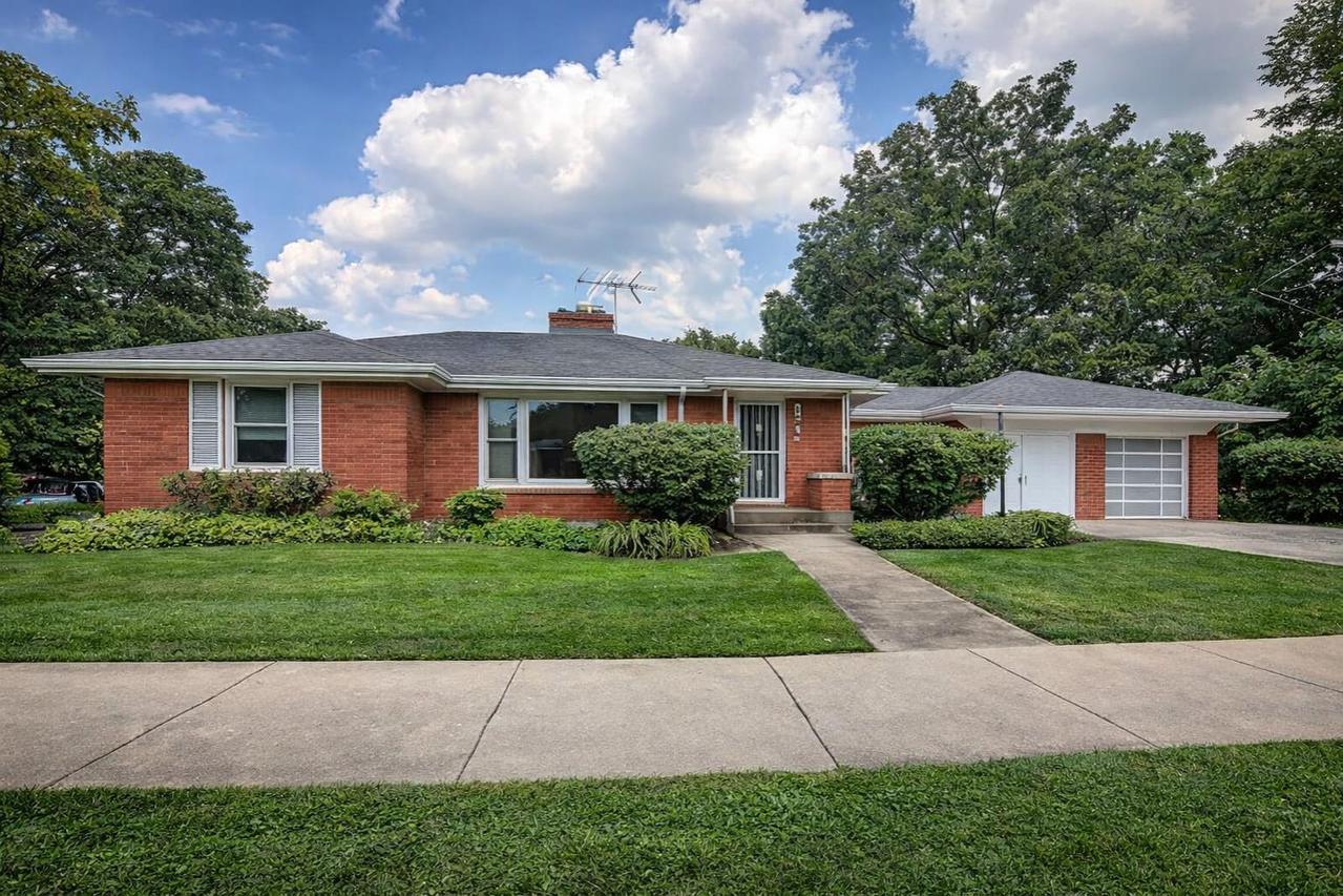 1246 Warren Ave., Downers Grove, IL 60515