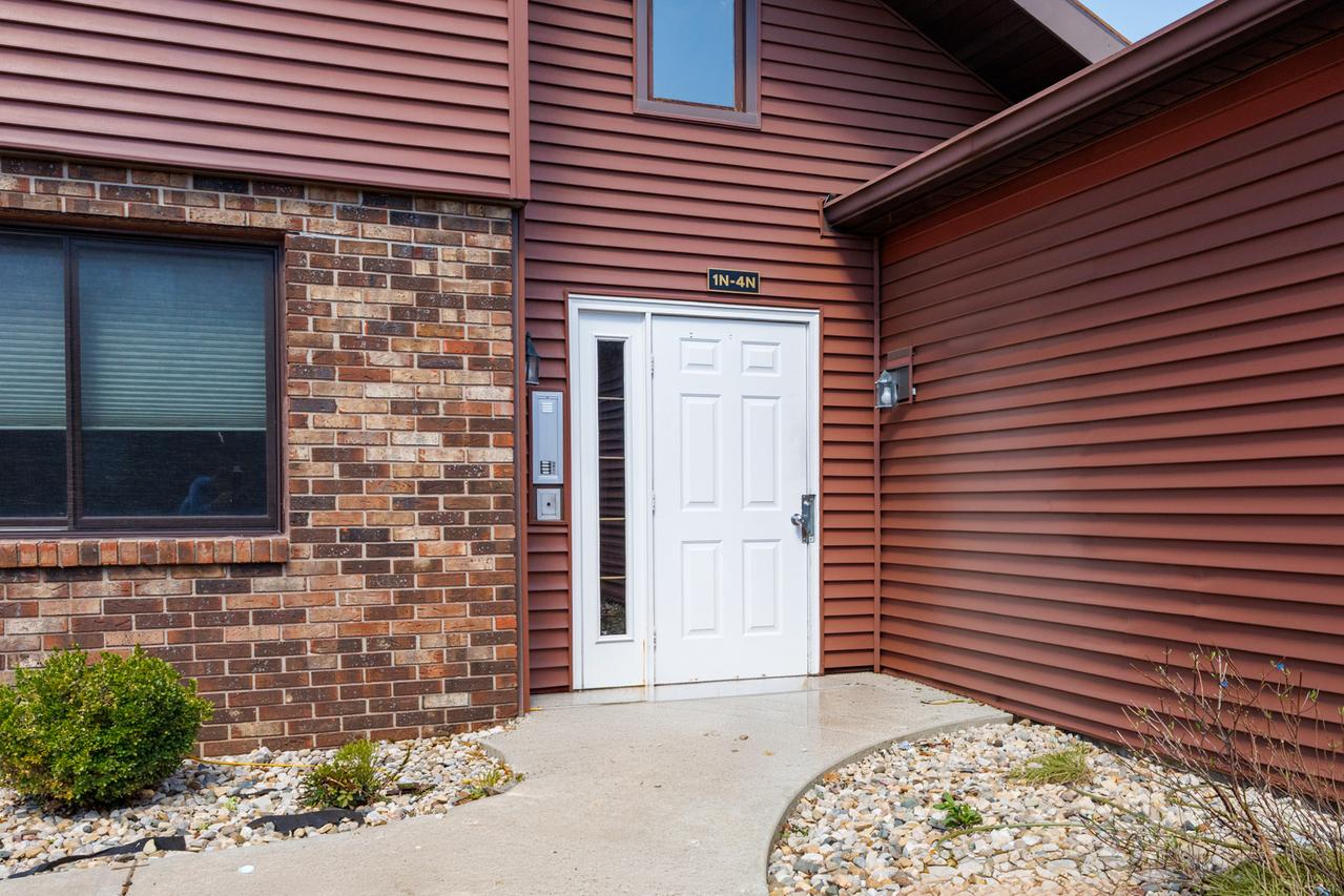 601 N Main St. #4N, Normal, IL 61761