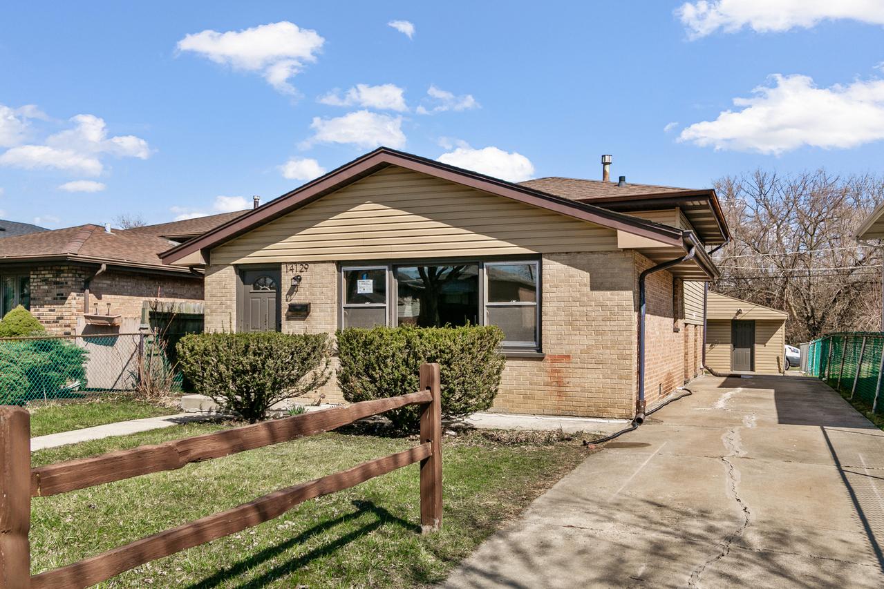 14129 S Hoxie Ave., Burnham, IL 60633