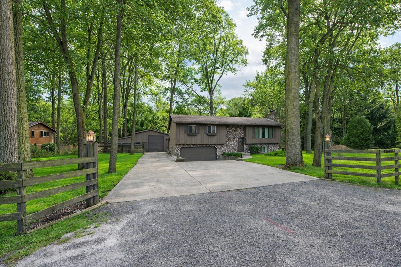 9743 W 16th St., Zion, IL 60099