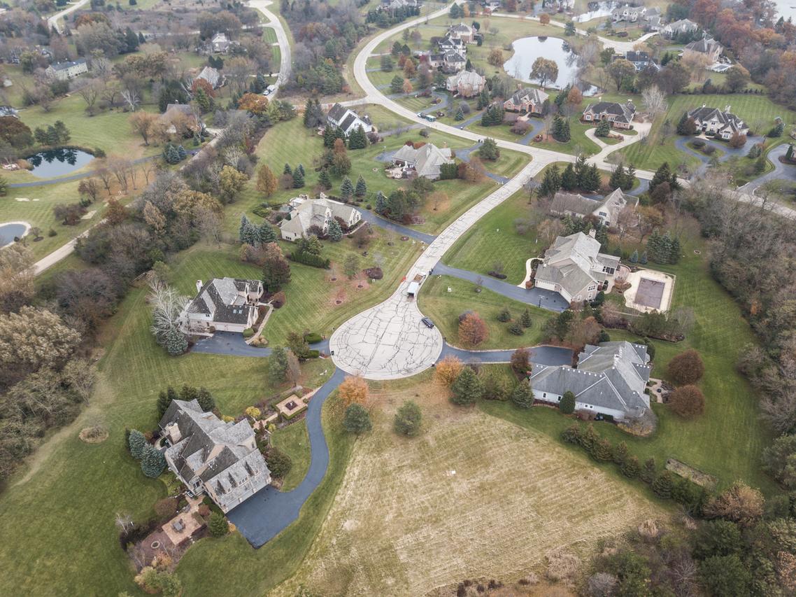 21601 W Hampshire Pl., Mundelein, IL 60060