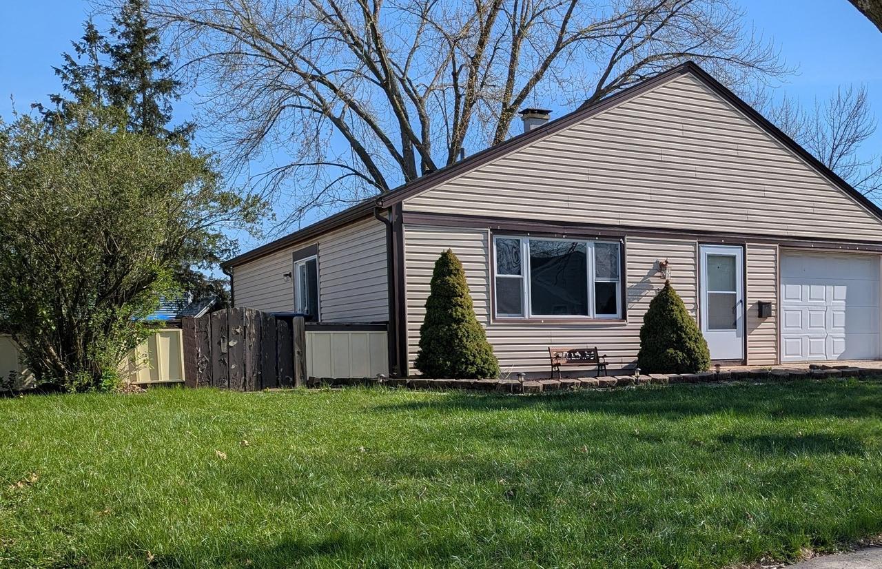 16 Afton Dr., Montgomery, IL 60538