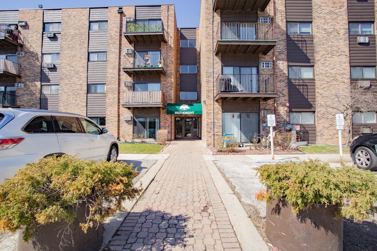 [Address Hidden by Seller], Des Plaines, IL 60016