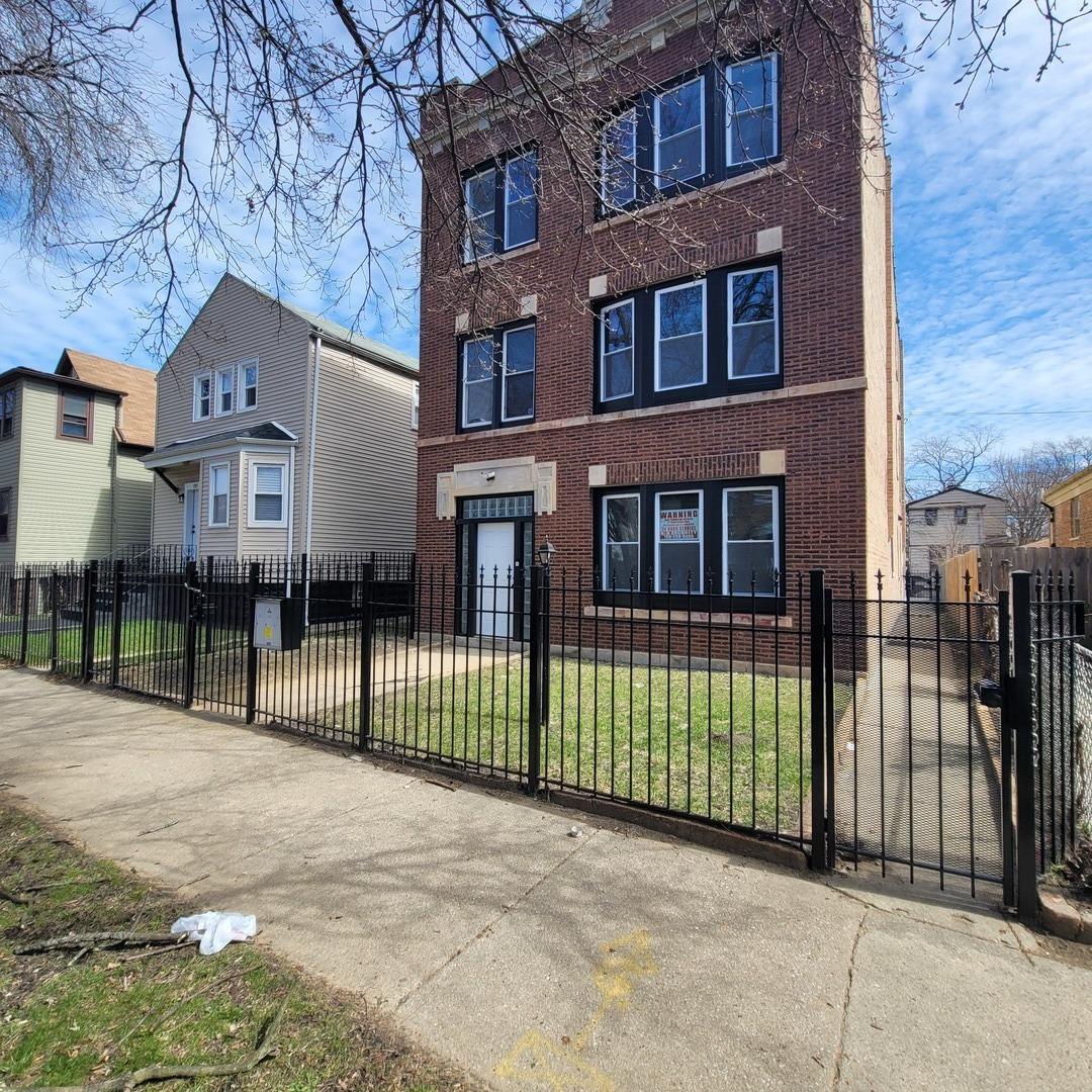 7919 S Ellis Ave., Chicago, IL 60619