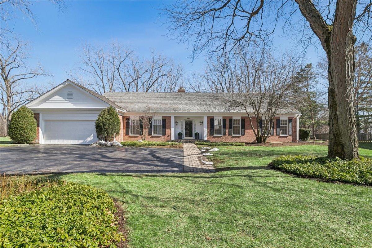 45 E Mallard Ln., Lake Forest, IL 60045