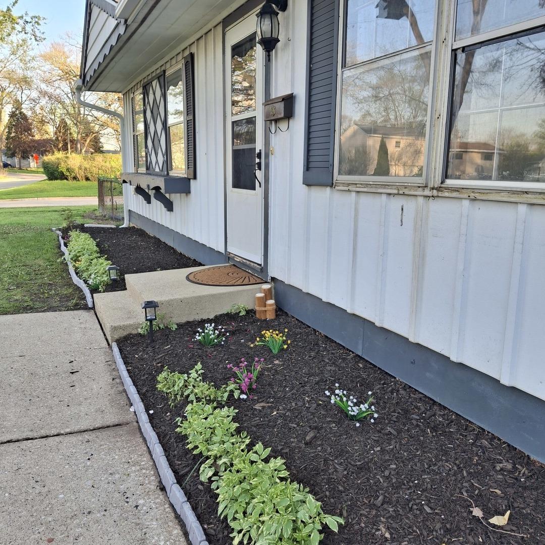 644 Briar Rd., Wauconda, IL 60084